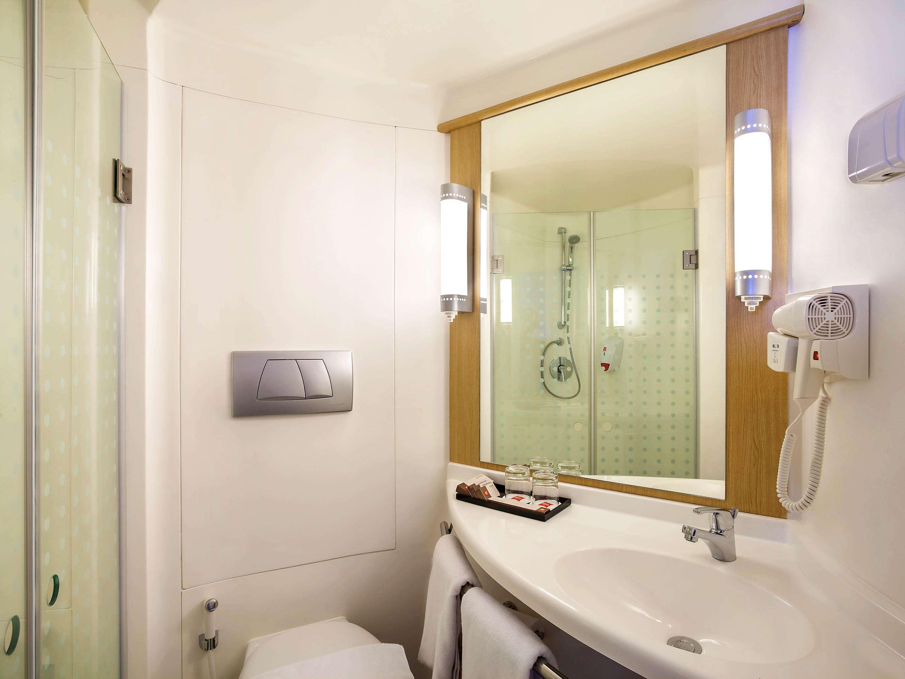 Ibis Manado City Center Boulevard Zewnętrze zdjęcie