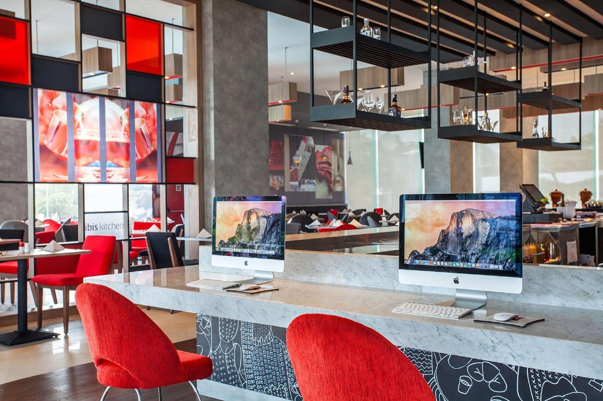 Ibis Manado City Center Boulevard Zewnętrze zdjęcie
